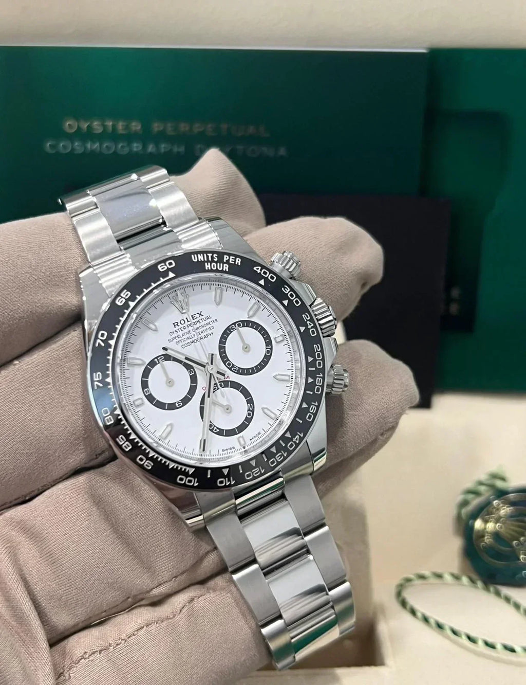 https://cdn.shopify.com/s/files/1/1016/2169/4801/files/126500LN-0001_DUBAILUXURYWATCH.webp?v=1770280270