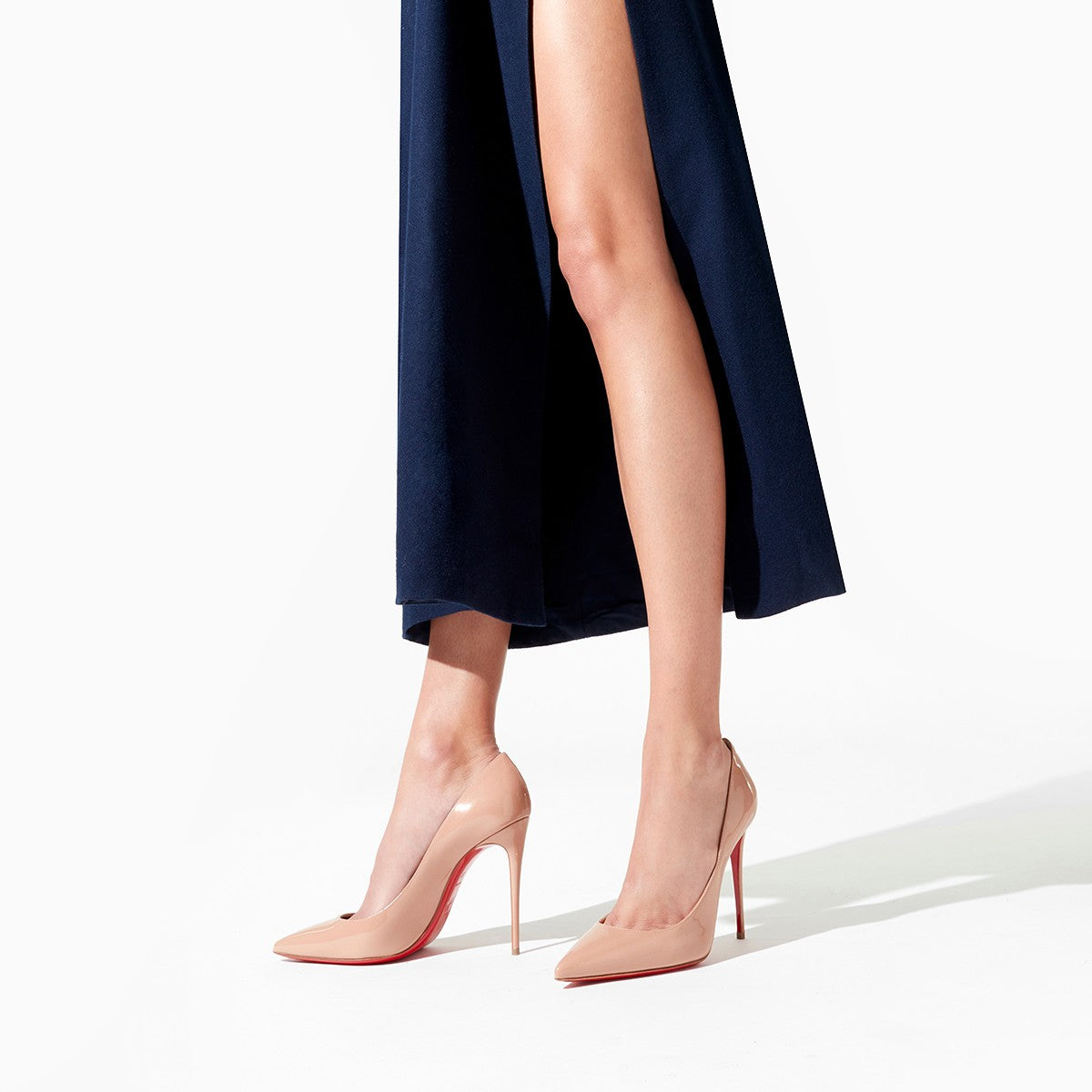 https://cdn.shopify.com/s/files/1/0648/4253/0893/files/ChristianLouboutinSoKateBeigePumps_5.jpg?v=1762887539