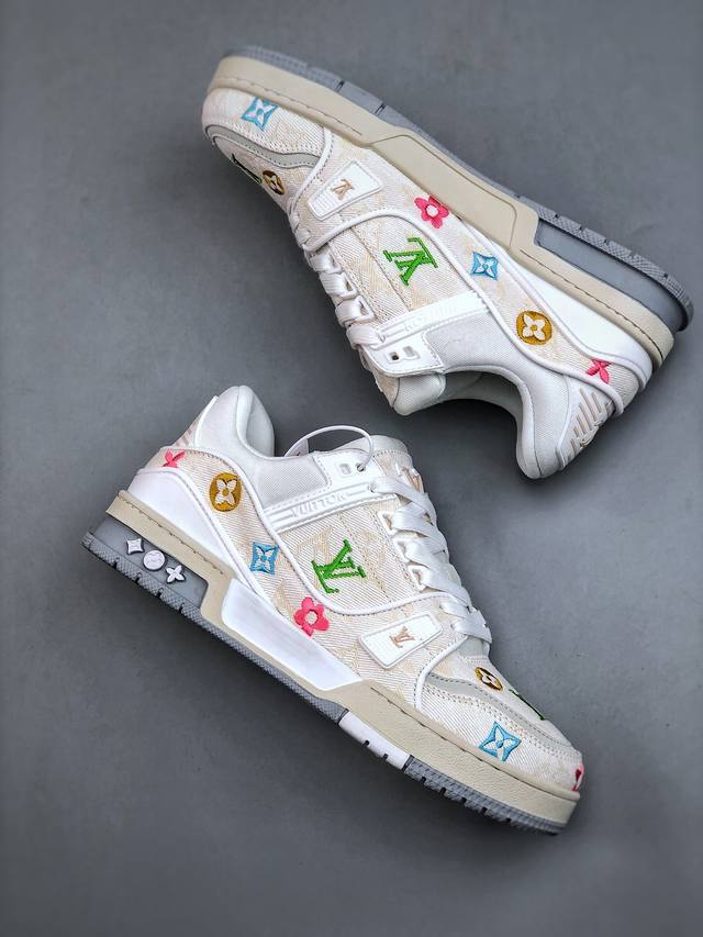 https://cdn.shopify.com/s/files/1/0648/4253/0893/files/LouisVuittonTrainerWhiteDenimEmbroidered_4.jpg?v=1762887079