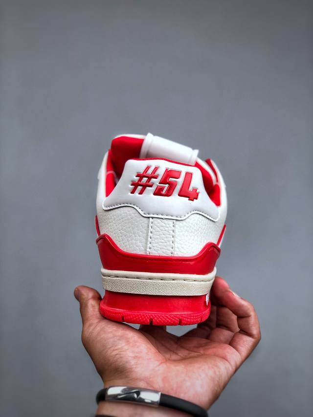 https://cdn.shopify.com/s/files/1/0648/4253/0893/files/LouisVuittonTrainer_54SignatureWhiteRed_5_9d7723a0-0222-45ff-a579-88e084e159f2.jpg?v=1762887079