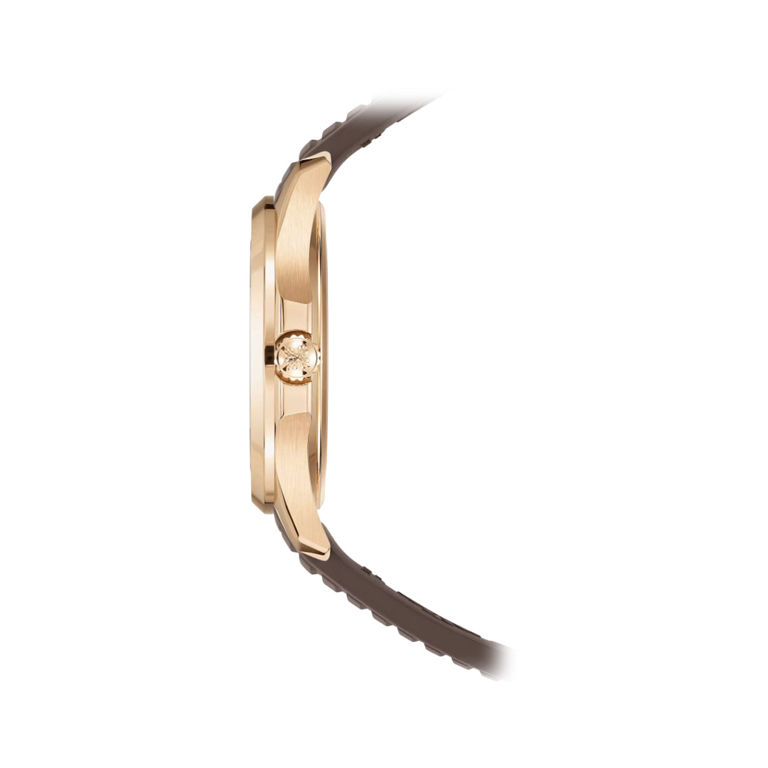 https://cdn.shopify.com/s/files/1/1016/2169/4801/files/Patek-Philippe-Aquanaut-5268-200R-010-2.jpg?v=1770279920