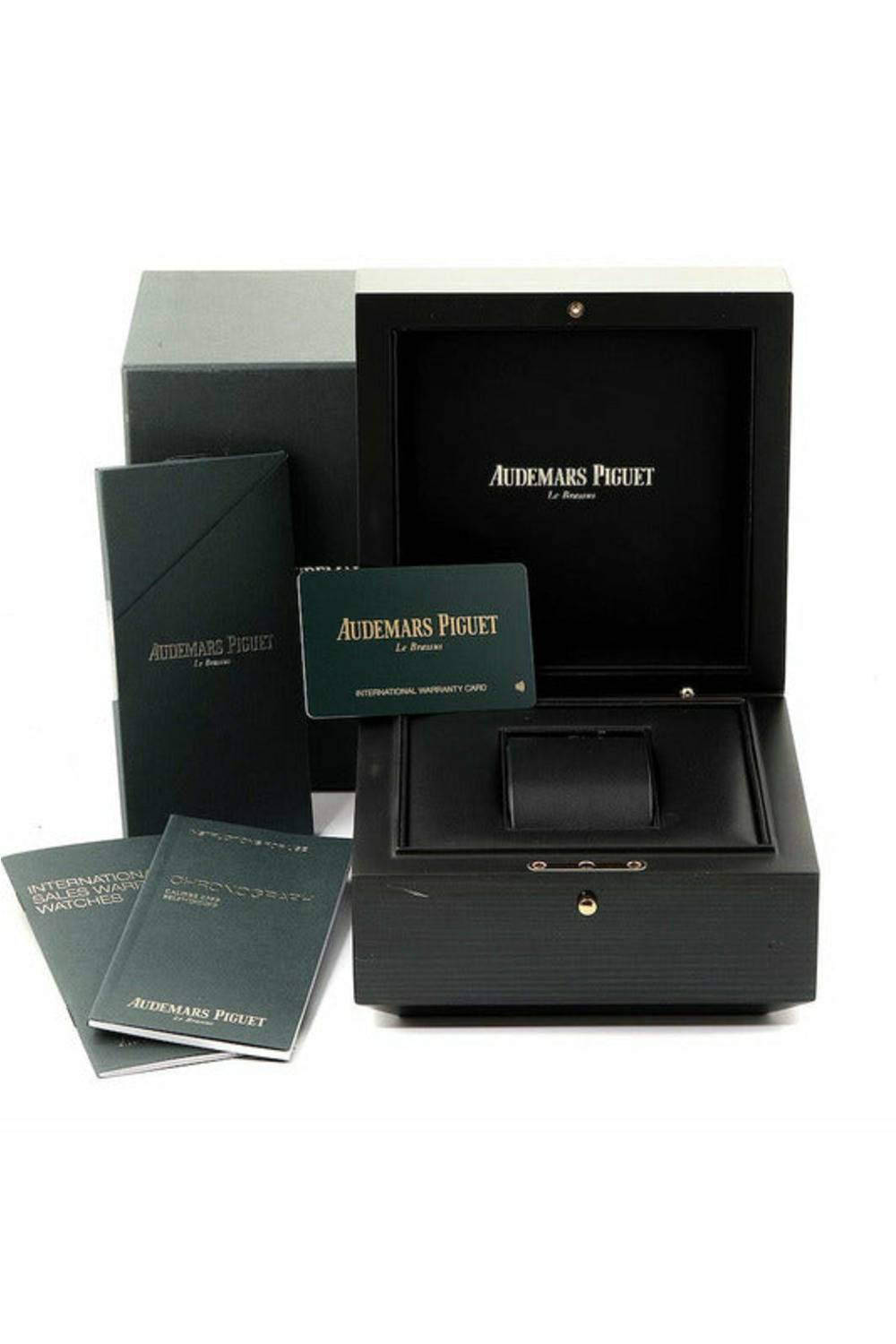 https://cdn.shopify.com/s/files/1/1016/2169/4801/files/audemars-piguet-royal-oak-41mm-15500st-oo-1220st-03-dubailuxurywatch-5.jpg?v=1770280218