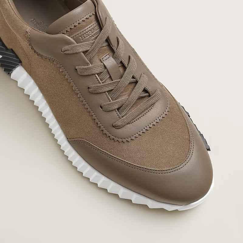 https://cdn.shopify.com/s/files/1/0648/4253/0893/files/bouncing-sneaker--231763ZHX3-above-wm-7-0-0-800-800_g.webp?v=1762887994