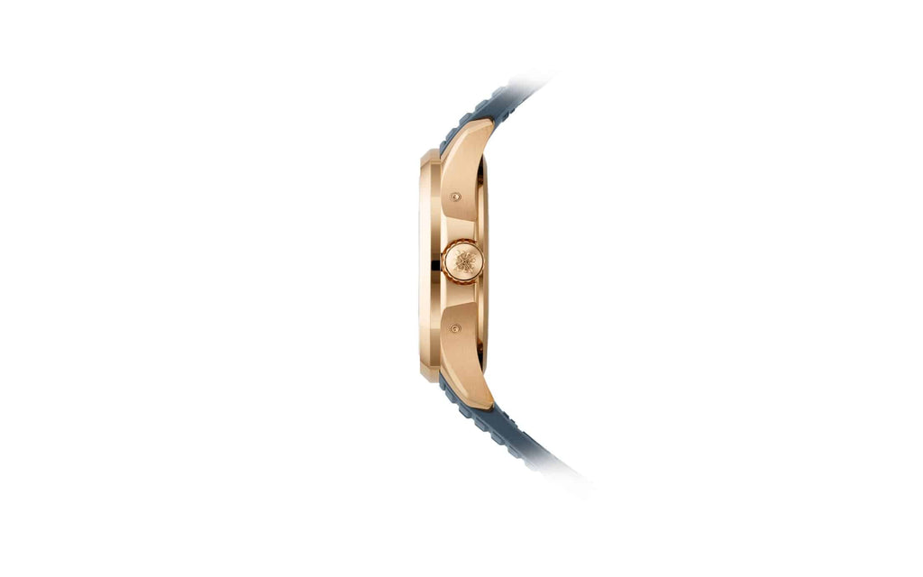 https://cdn.shopify.com/s/files/1/1016/2169/4801/files/dubailuxurywatch-luxury-watches-default-title-patek-philippe-aquanaut-5261r-001-rose-gold-moon-phase-annual-calendar-47452789506323.jpg?v=1770280434