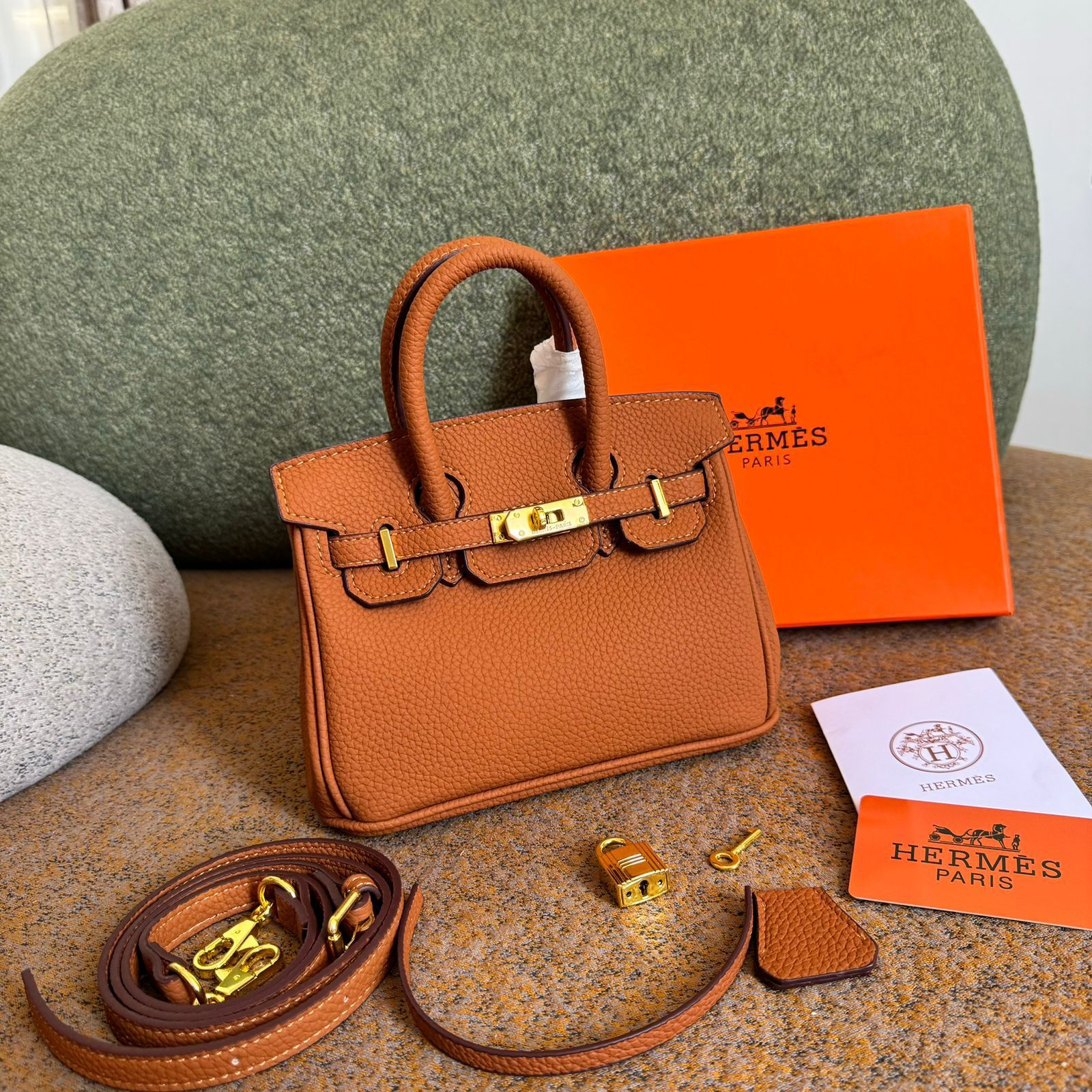 https://cdn.shopify.com/s/files/1/0648/4253/0893/files/e39bbd9a-4114-4855-952b-cfb2de5692ab.jpg?v=1762886815