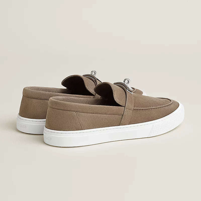 https://cdn.shopify.com/s/files/1/0626/8095/7046/files/game-slip-on-sneaker--241851ZHX3-back-wm-5-0-0-800-800_g.webp?v=1755337060