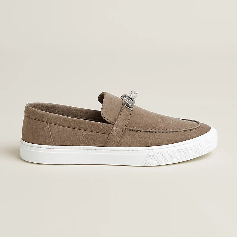 https://cdn.shopify.com/s/files/1/0626/8095/7046/files/game-slip-on-sneaker--241851ZHX3-side-wm-4-0-0-800-800_g.webp?v=1755337060