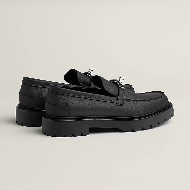 https://cdn.shopify.com/s/files/1/0626/8095/7046/files/icone-loafer--242907ZA03-back-wm-5-0-0-800-800_g.webp?v=1755336524