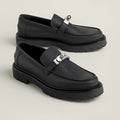 https://cdn.shopify.com/s/files/1/0626/8095/7046/files/icone-loafer--242907ZA03-front-wm-1-0-0-800-800_g.webp?v=1755336524