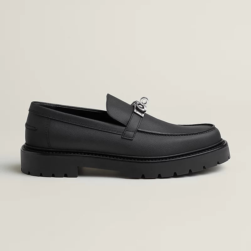 https://cdn.shopify.com/s/files/1/0626/8095/7046/files/icone-loafer--242907ZA03-side-wm-4-0-0-800-800_g.webp?v=1755336524