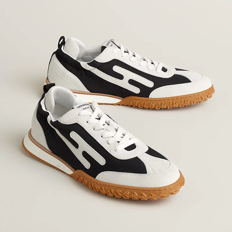 https://cdn.shopify.com/s/files/1/0648/4253/0893/files/jet-sneaker--242923ZH02-front-wm-1-0-0-800-800_g.webp?v=1762887962