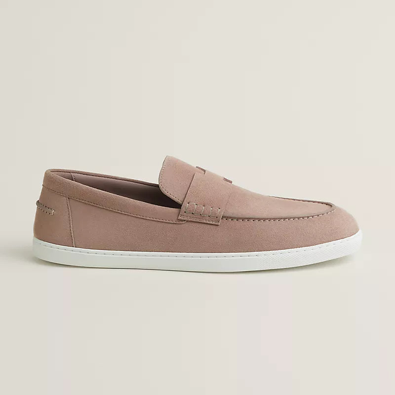 https://cdn.shopify.com/s/files/1/0626/8095/7046/files/job-loafer--242935ZA2Y-side-wm-4-0-0-800-800_g.webp?v=1755334737