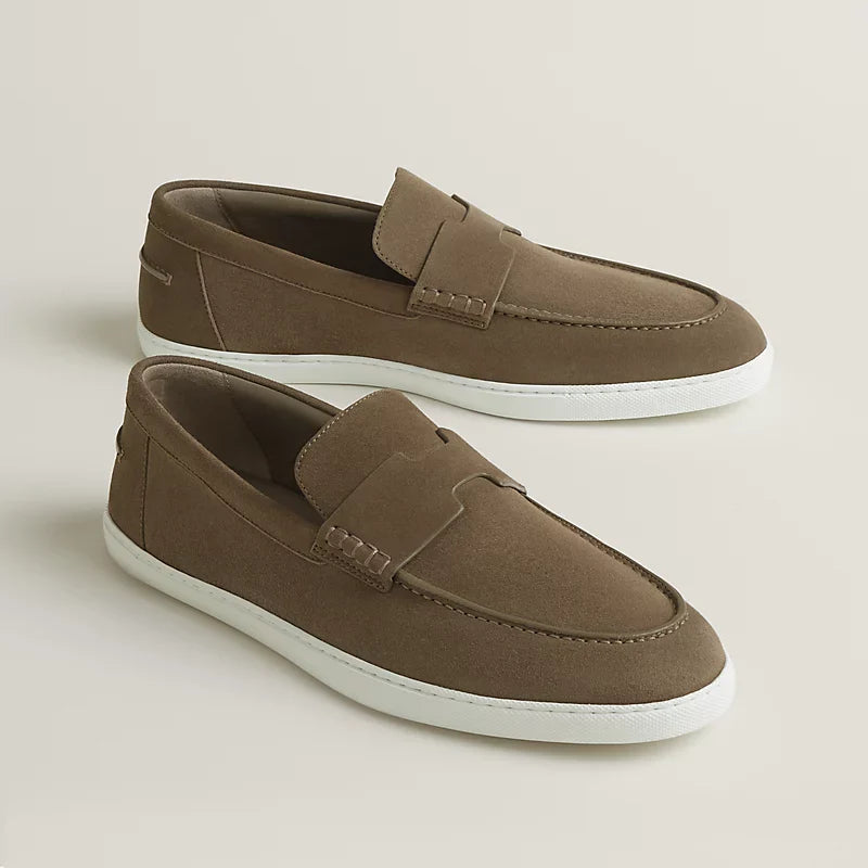 https://cdn.shopify.com/s/files/1/0626/8095/7046/files/job-loafer--242935ZAX3-front-wm-1-0-0-800-800_g.webp?v=1755335176