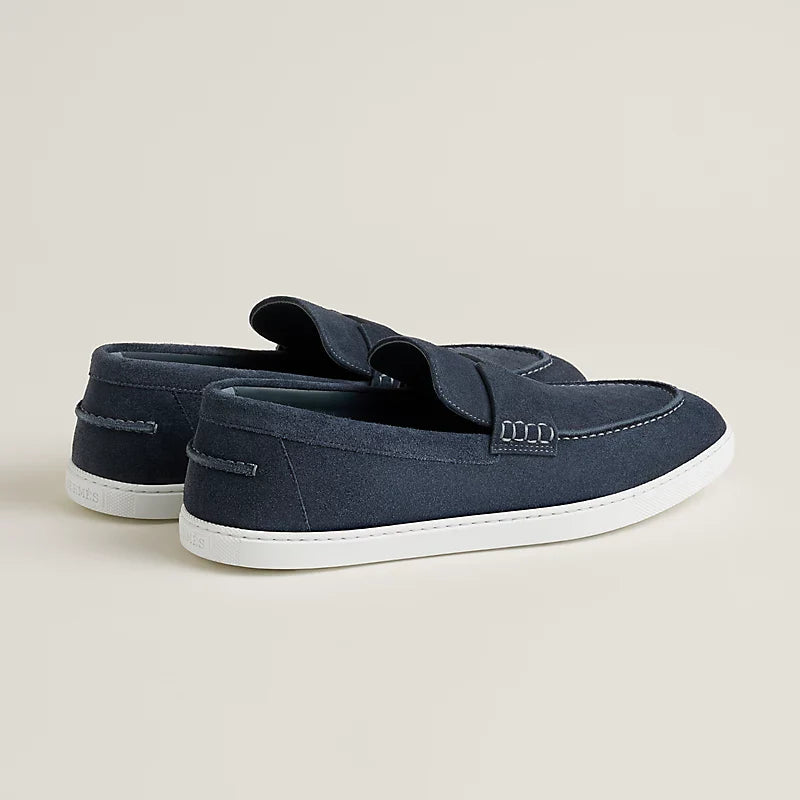 https://cdn.shopify.com/s/files/1/0626/8095/7046/files/job-loafer--252843ZAQ8-back-wm-5-0-0-800-800_g.webp?v=1755334032