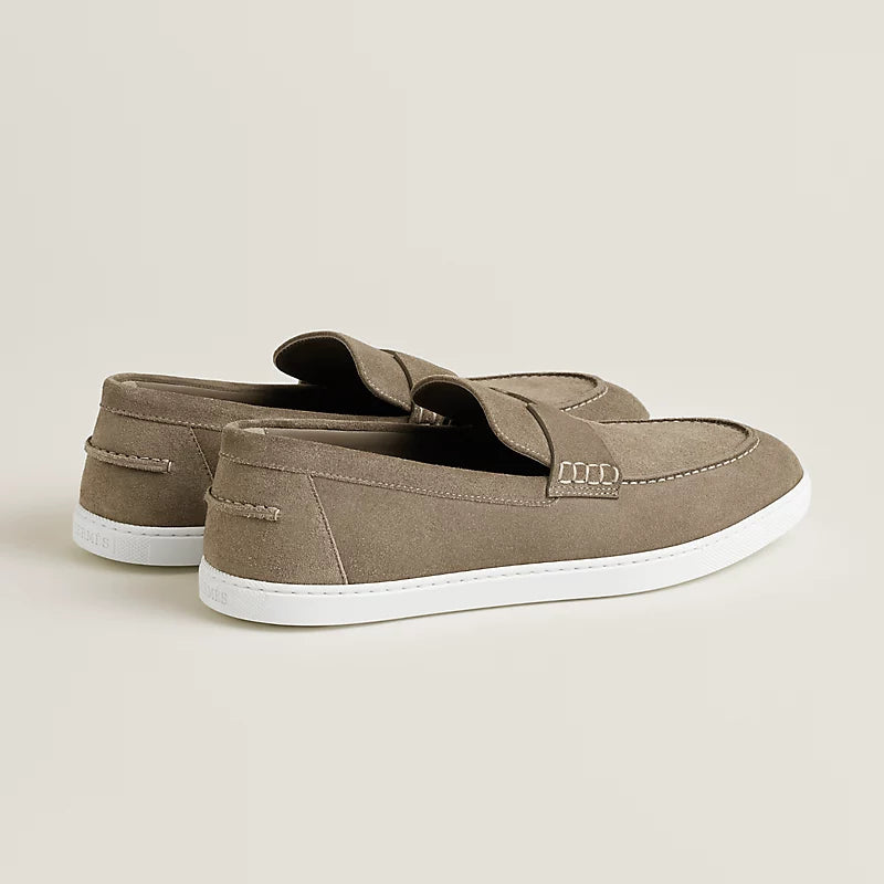https://cdn.shopify.com/s/files/1/0626/8095/7046/files/job-loafer--252843ZAX3-back-wm-5-0-0-800-800_g.webp?v=1755333876