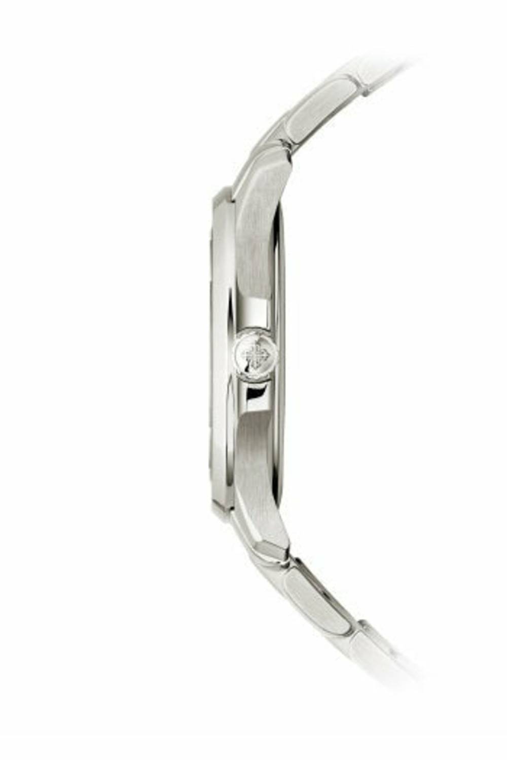 https://cdn.shopify.com/s/files/1/1016/2169/4801/files/patek-philippe-5167-1a-001-aquanaut-full-steel-dubailuxurywatch-8.jpg?v=1770280427