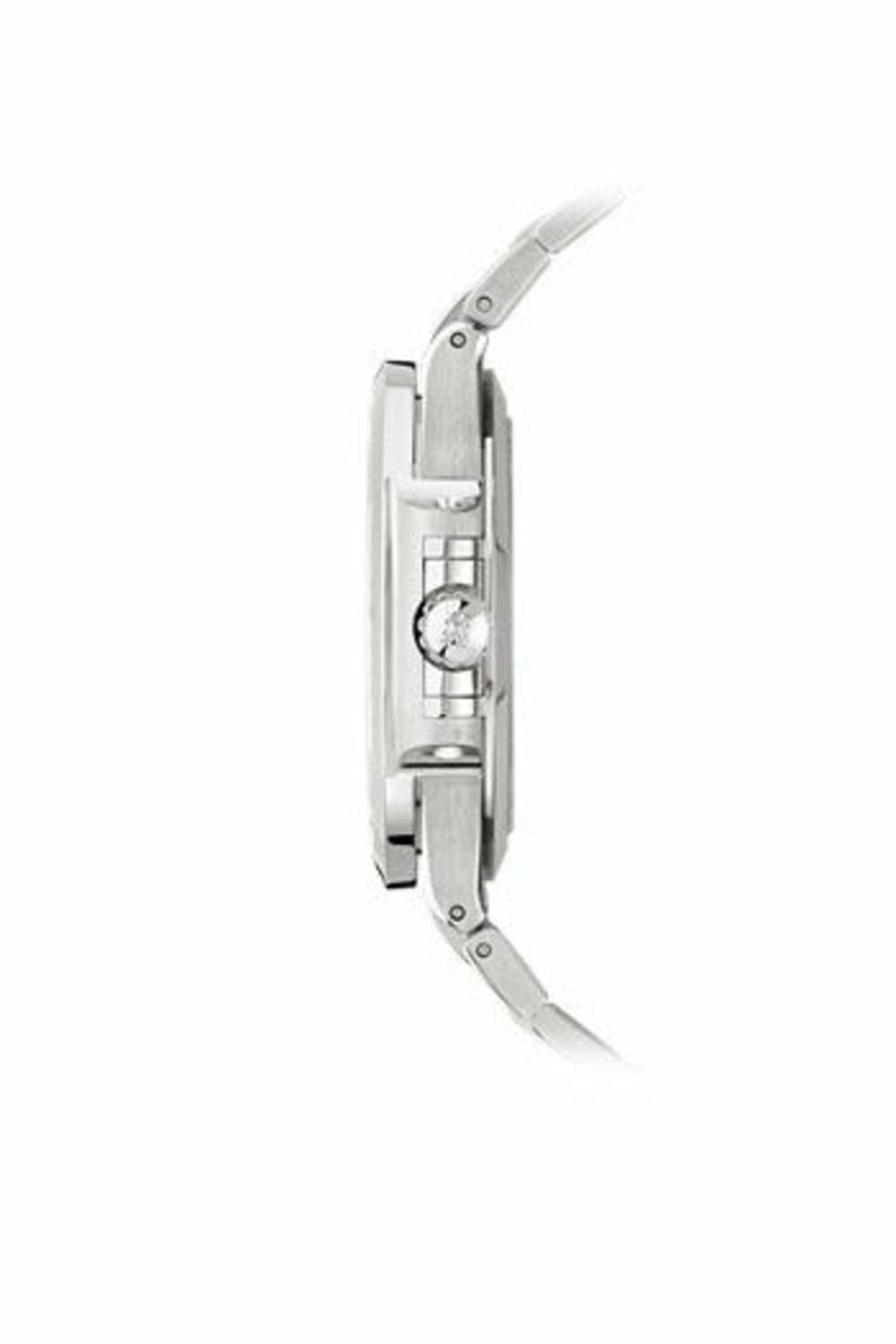 https://cdn.shopify.com/s/files/1/1016/2169/4801/files/patek-philippe-7118-1a-001-nautilus-self-winding-dubailuxurywatch-7.jpg?v=1770280406