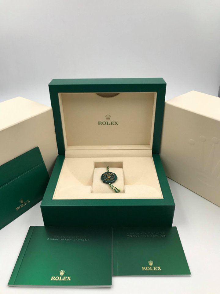 https://cdn.shopify.com/s/files/1/1016/2169/4801/files/rolex-datejust-stainless-steel-41mm-men-s-watch-dubailuxurywatch-8.jpg?v=1770280289